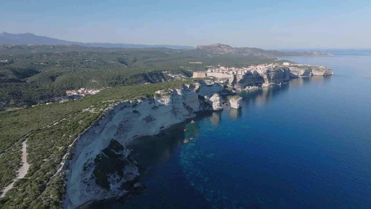 Falaises de Bonifacio : érosion inévitable ?